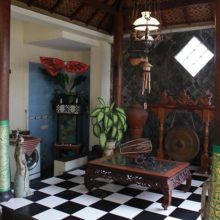 La Javanaise Home Stay Malioboro Yogyakarta Exteriör bild