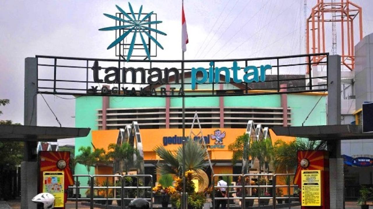 La Javanaise Home Stay Malioboro Yogyakarta Exteriör bild